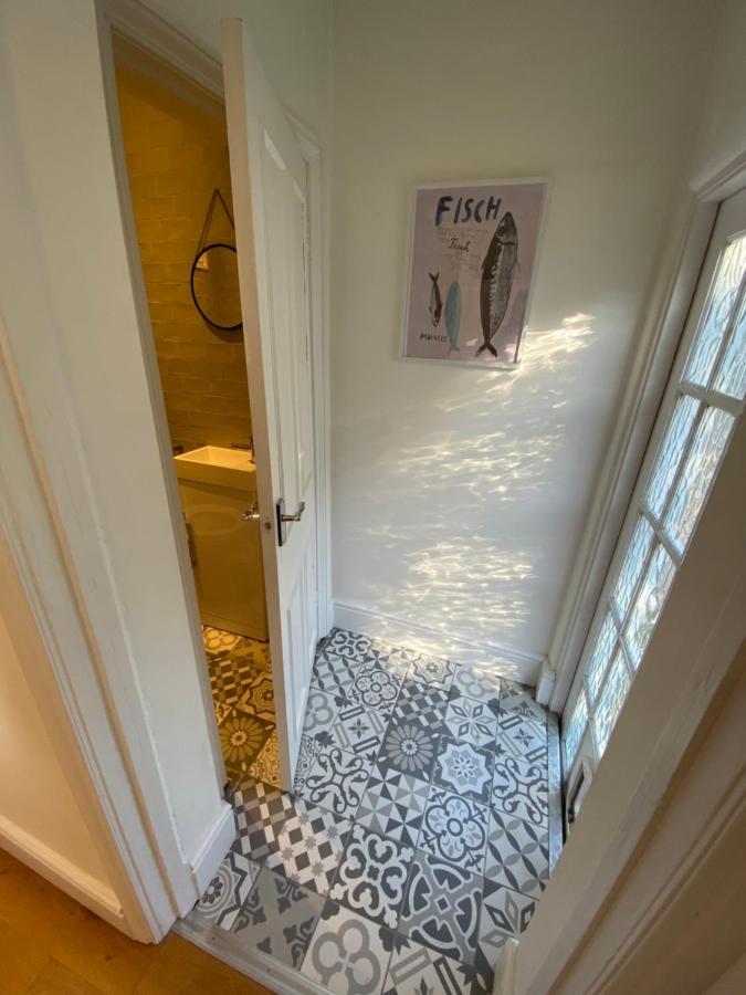 رذينج Stylish 2 Bedroom Cottage, Close To Town Centre المظهر الخارجي الصورة